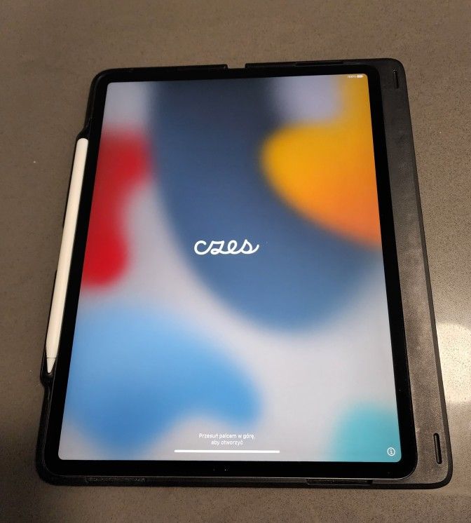 Ipad Pro 12.9" 3rd Generation 256GB Wi-Fi (Ipencil And Case Included)