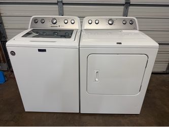 MAYTAG WASHER AND ELECTRIC DRYER SET LIKE NEW CONDITIONS