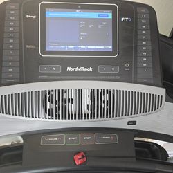 NordicTrack Commercial 1750 treadmill 
