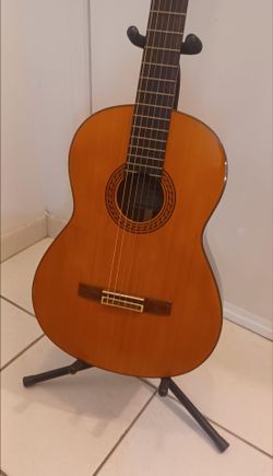 GUIT. YAMAHA CG-150 SA c/forro