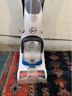 Carpet vacuum