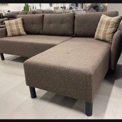 Modern Small Sectional/ Sofa🤩 Brand New💥