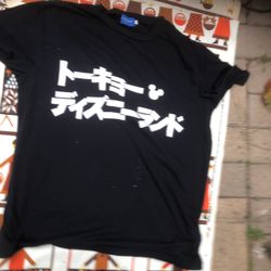 Tokyo Disneyland Black T-shirt. Size LL.
