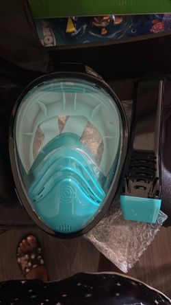 Swimming googles