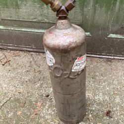 10 cu. ft. acetylene tank