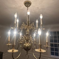 Solid Brass 8-Light Chandelier – Classic Colonial Style – Excellent Condition