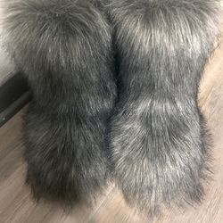 Fur Boots 