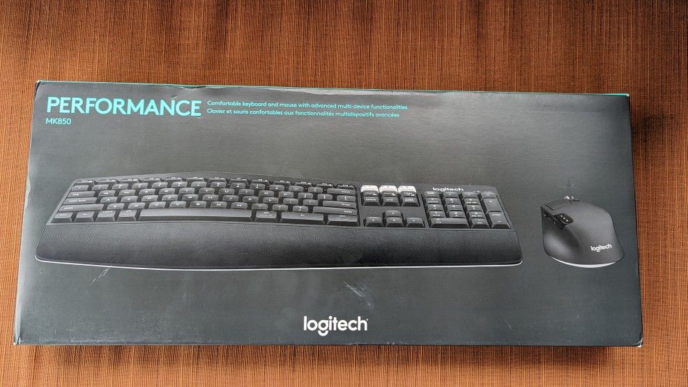 Logitech MK850 Performance Wireless Keyboard & Triathlon M720 Mouse

