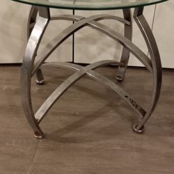 Glass Oval Table Good Condition $30.00