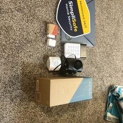 SimpliSafe Home Security Set
