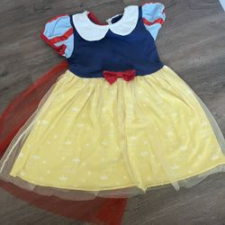 2T Snow White Dress With Cape 