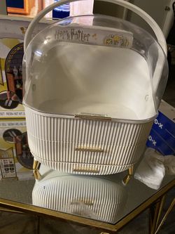 Make Up Storage