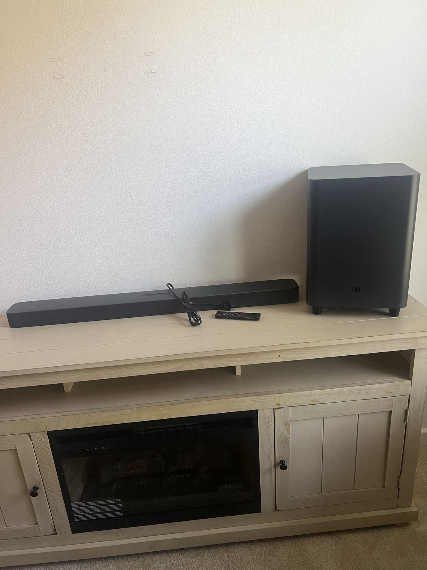 Jbl 5.1 Surround System With Subwoofer