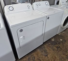 AMANA WASHER AND DRYER SET