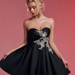 Black Elegant Dress- Size M