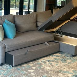 IKEA Fahrenheit Sectional Couch With Pull Out Bed