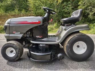 Lawn tractor / Craftsman LT 2000 Performance Series / 18 H.p. Kohler Command PRO Engine / Hydro