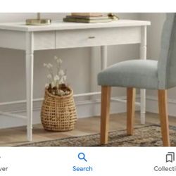 Desk Table New In Box 125$