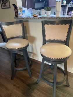 Bar stool