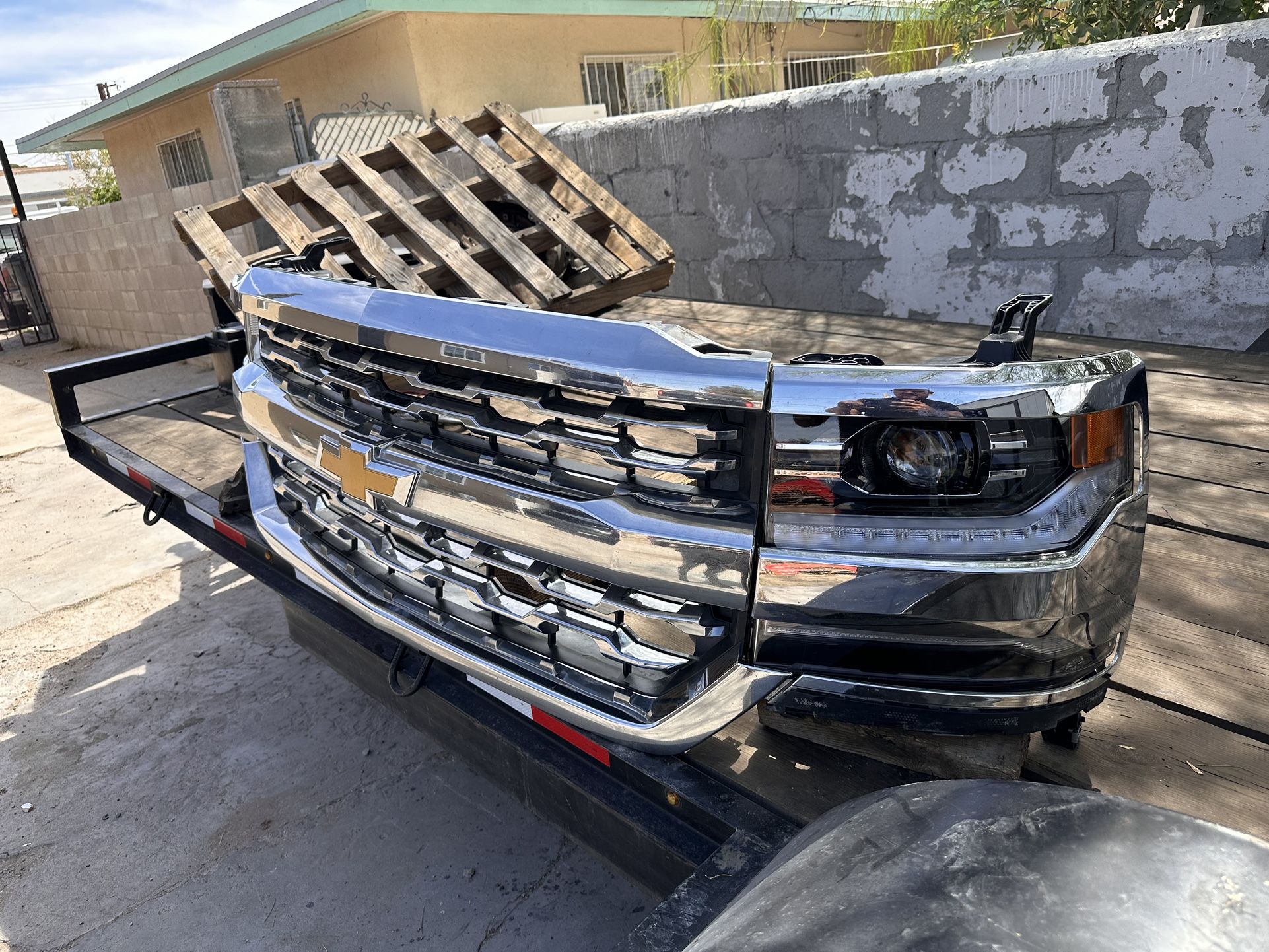 Silverado 16-18 Grill And Headlight Left 