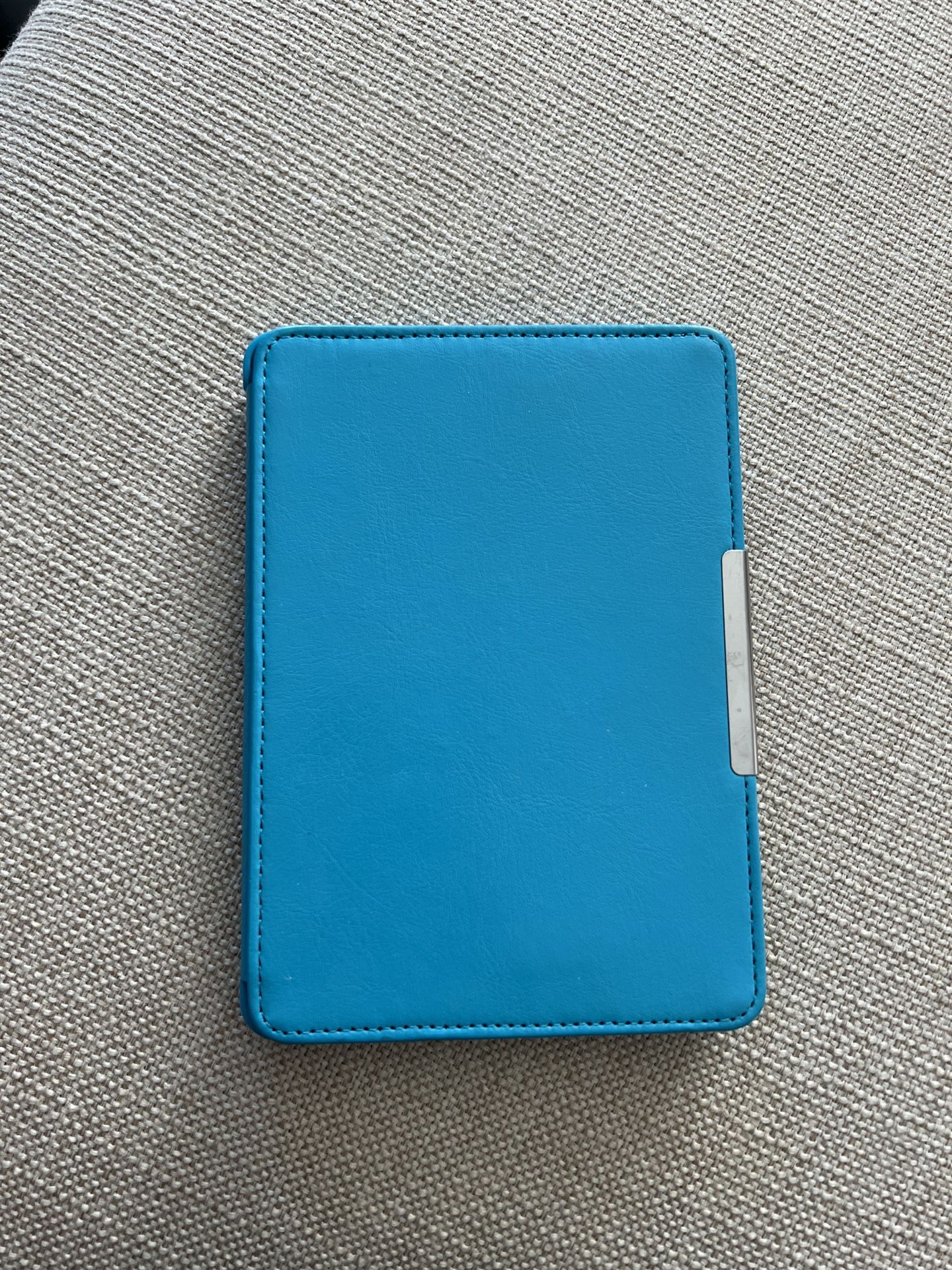 Blue Kindle Protective Case With Magnetic Closure