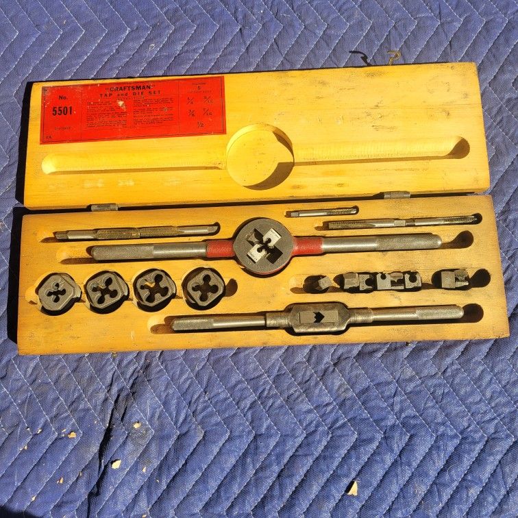 Craftsman Vintage 5501 Tap and Die set