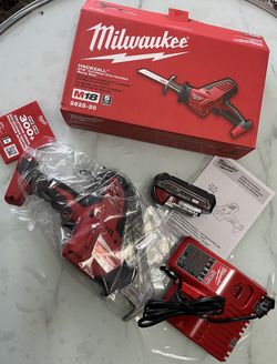 HACKZALL™ M18" Cordless One-Handed Recip Saw