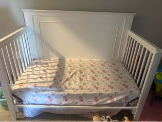 Toddler bed