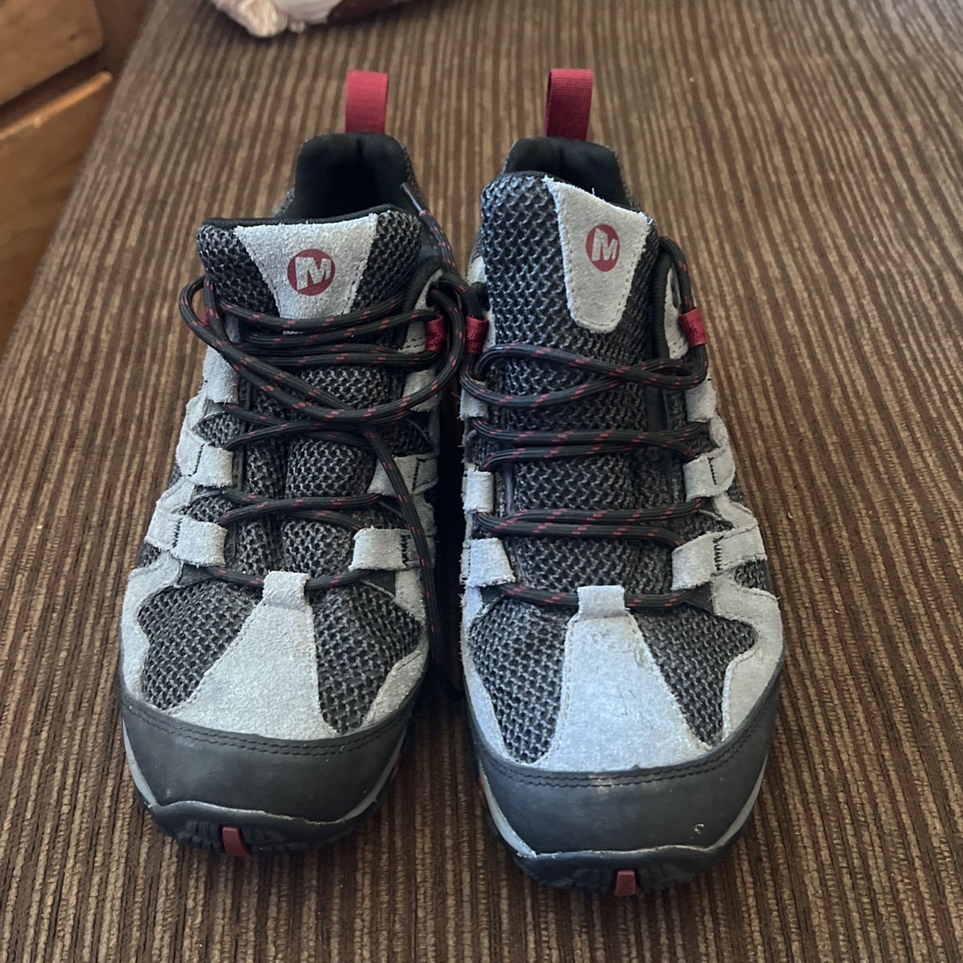 Merrell Men’s Size 8 Hiking Shoes / Boots