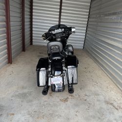 2018 Harley Davidson Street Glad Black 