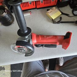MILWAUKEE GRINDER M-18 MUST GO ASAP