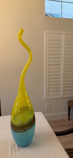 Glass vase for sale