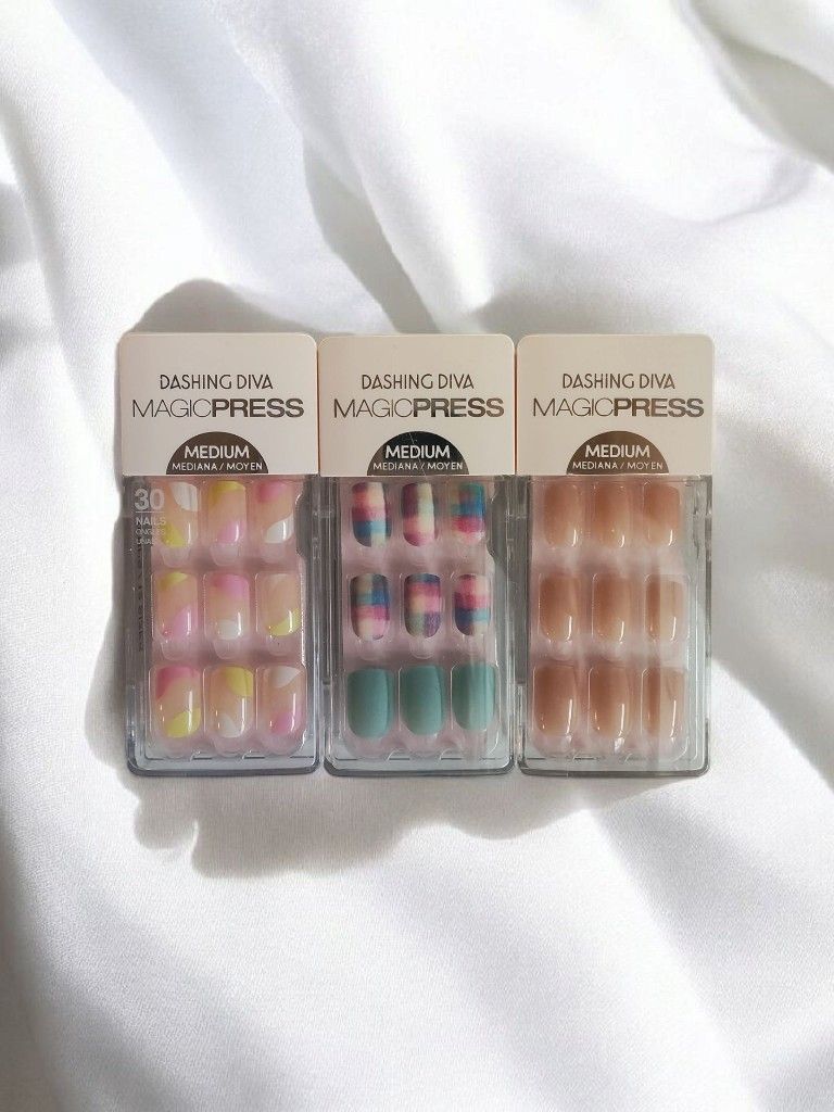 Set of 3 Dashing Diva Magic Press-On Nails MEDIUM LENGTH