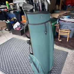 Full Set Of Clubs With Bag. 