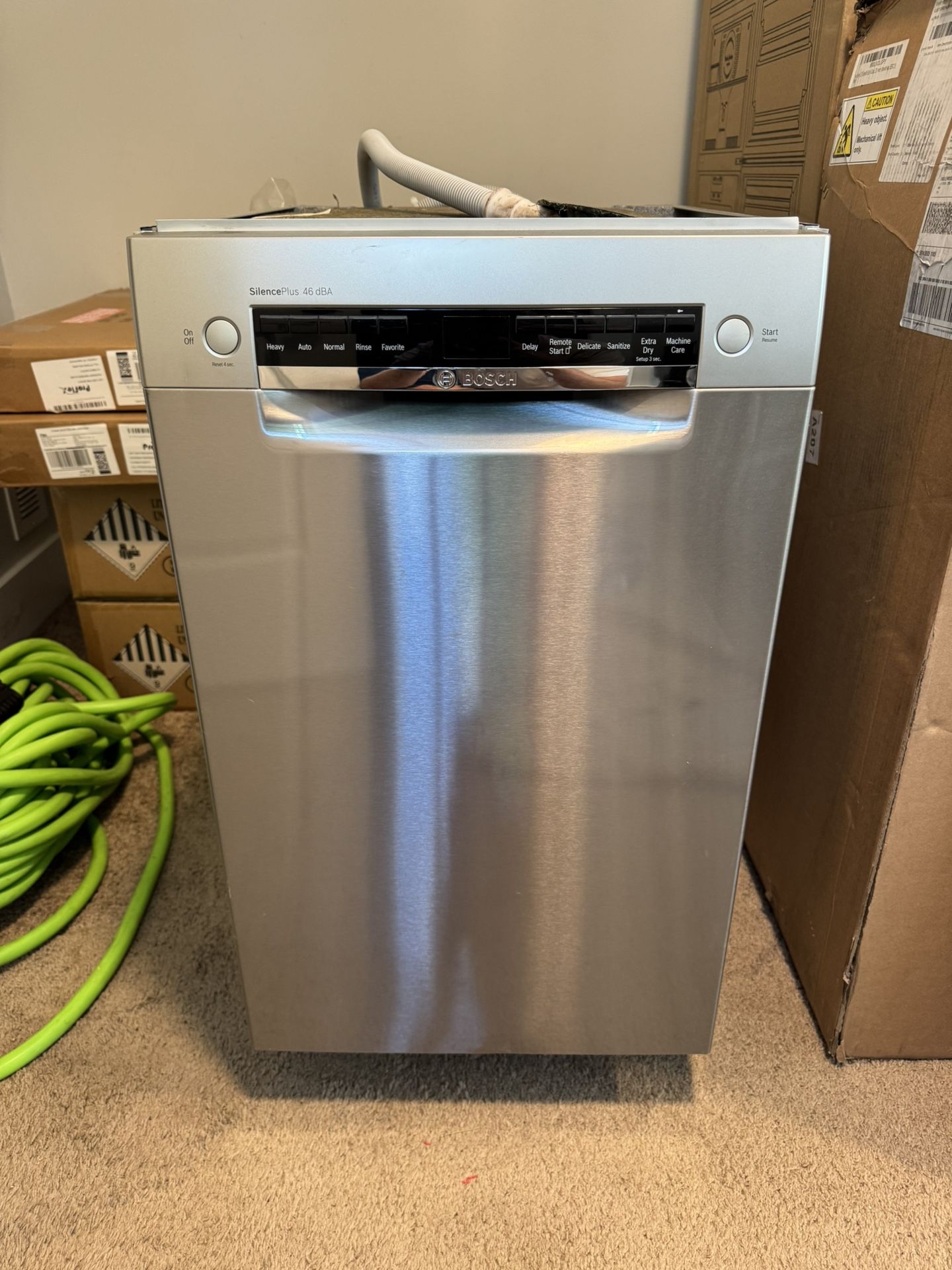 Bosch 800 Series Dishwasher - 18” (BRAND NEW)