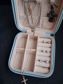 Jewelry in nice Jewelry case
