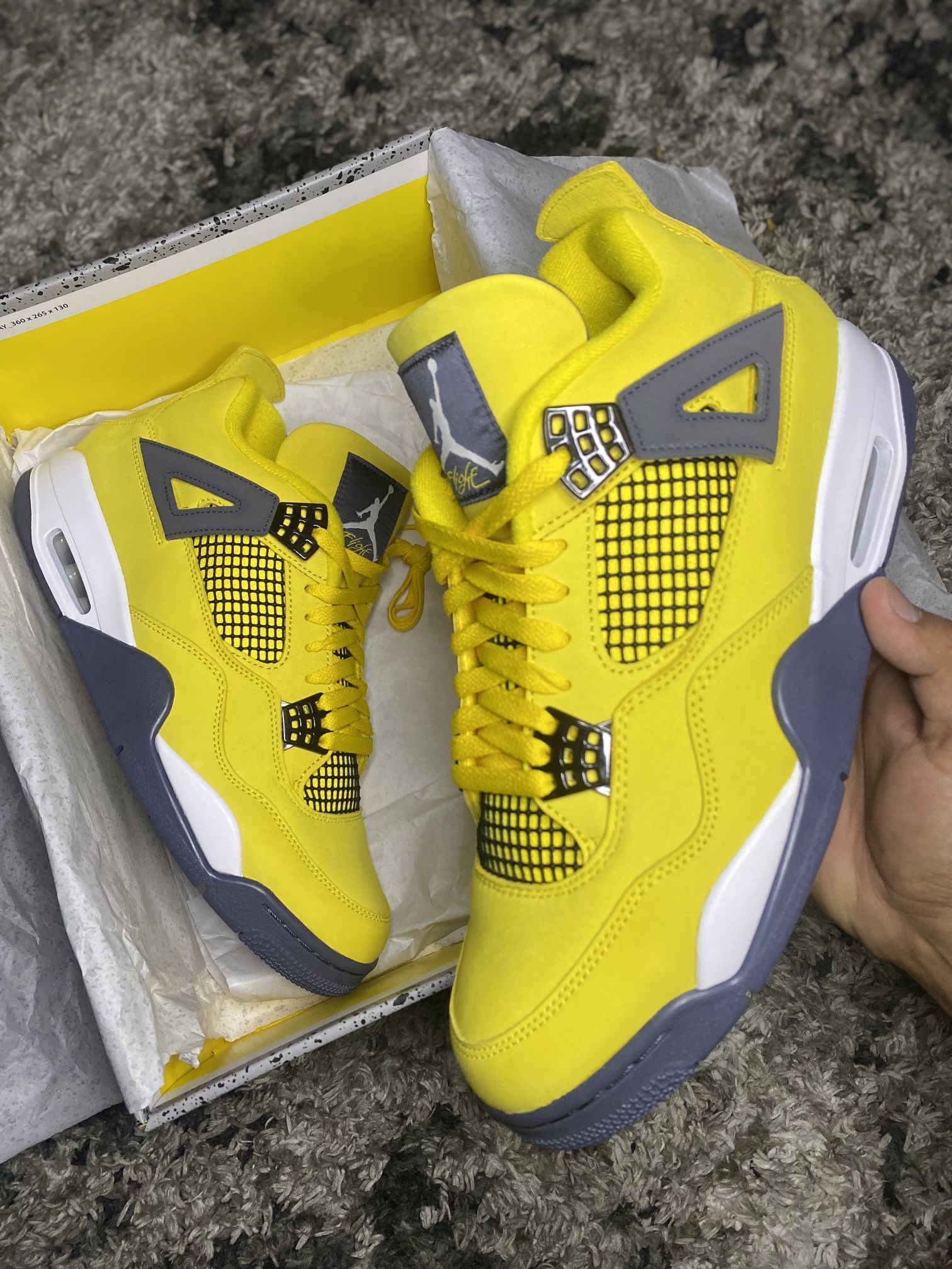 Jordan Retro 4 Lightning 11.5 