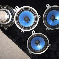 dodge speakers