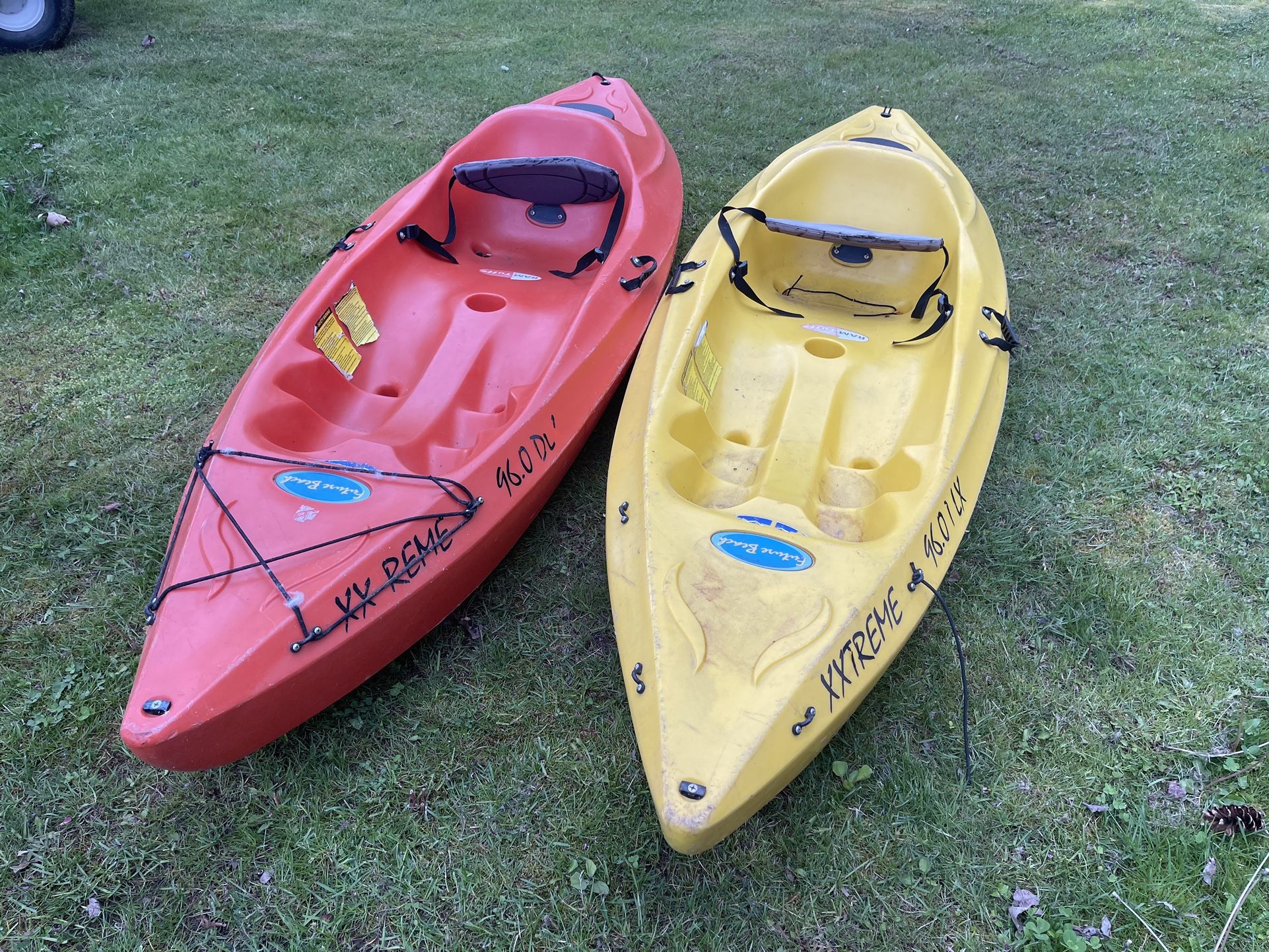 Pair of future beach kayak sit on top 8 ft with paddle 