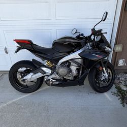 2022 Aprilia Tuono 660 Factory