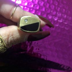 Gold Onyx Ring
