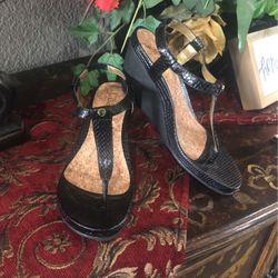 Black Wedge Sandals  Size 7 1/2