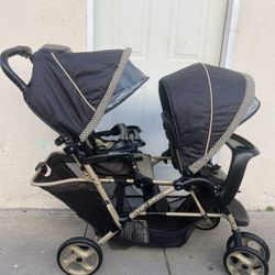 GRACO DOUBLE STROLLER 