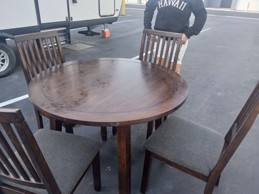 Kitchen Table