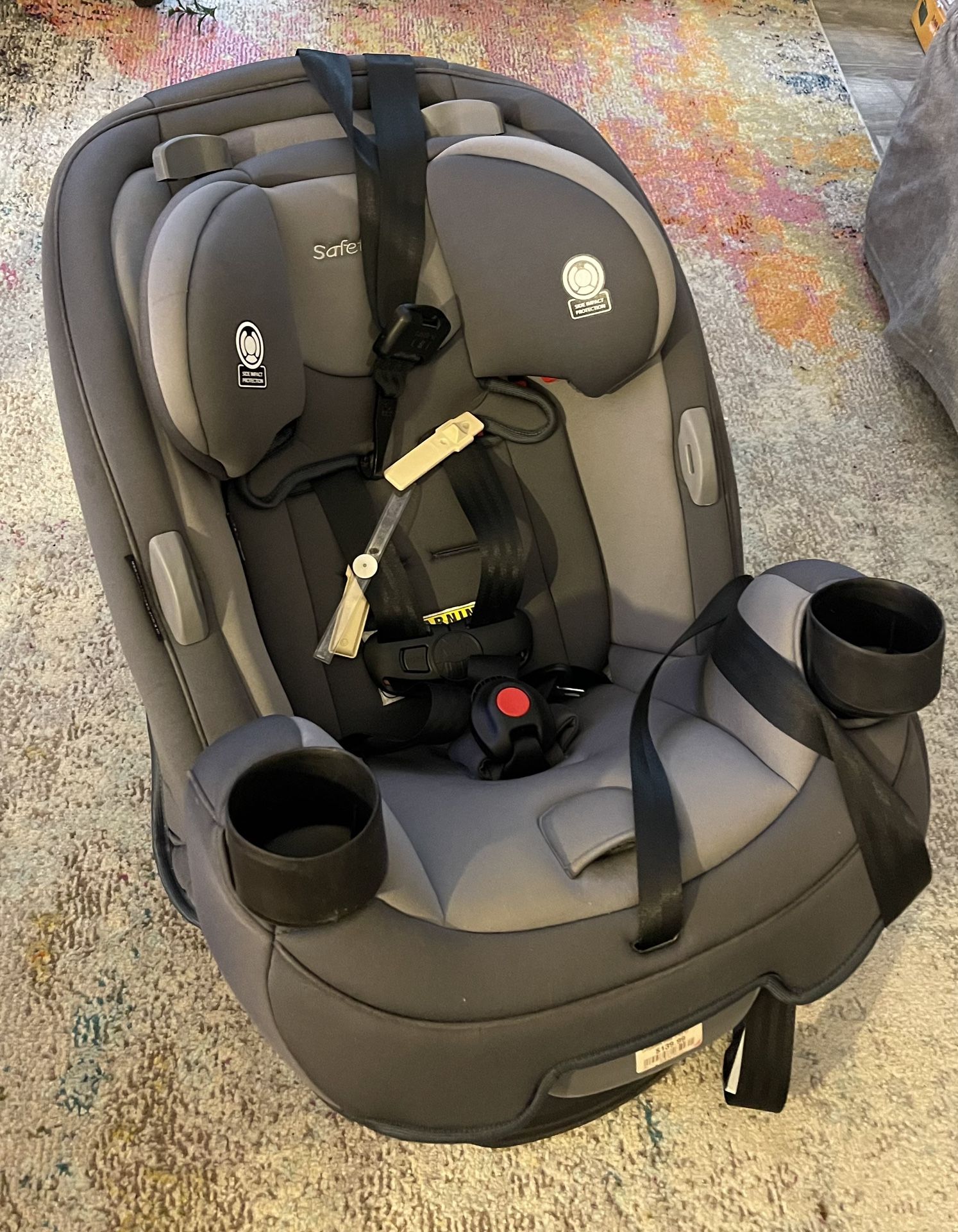 SAFETY 1ST INFANT CAR SEAT  