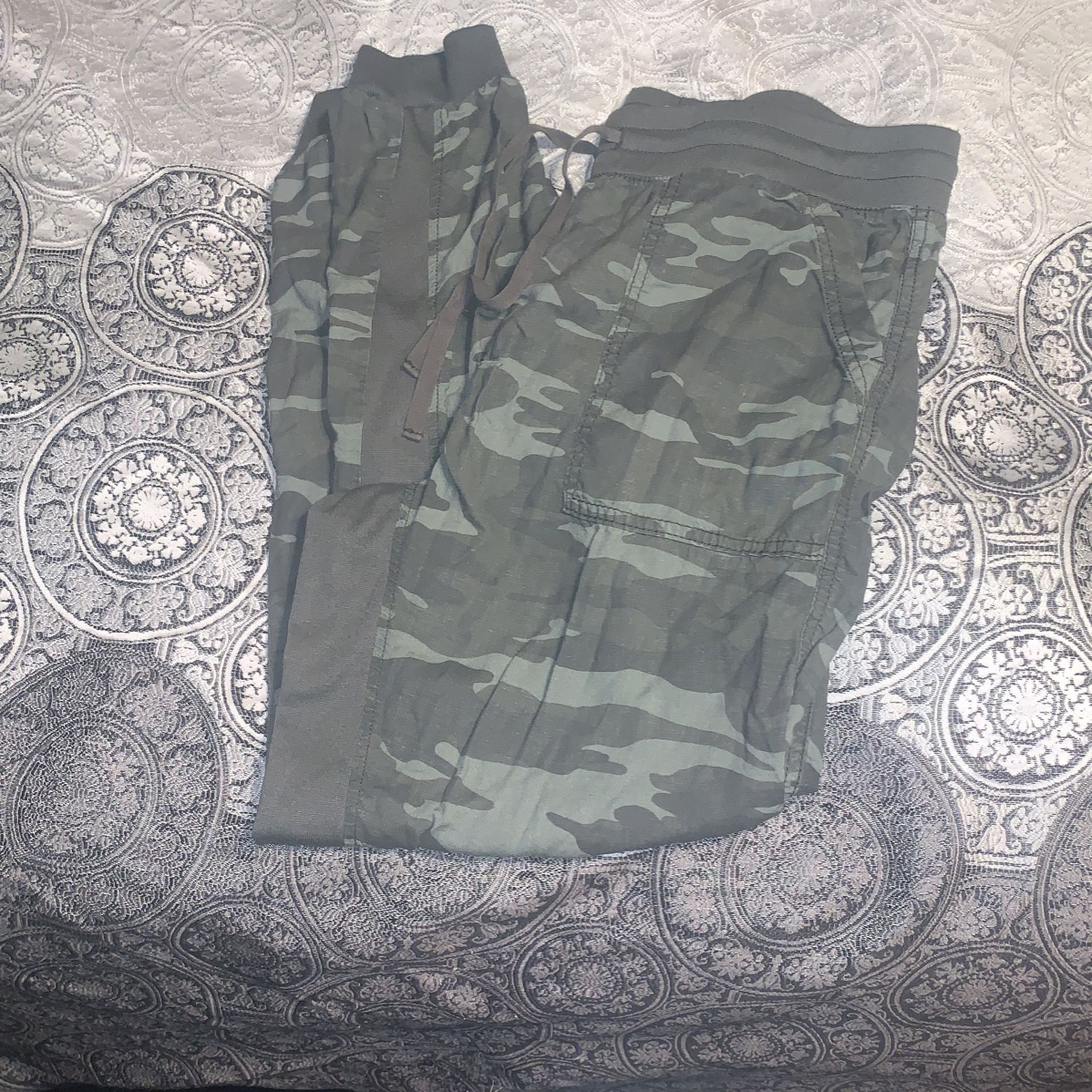 Seven Camouflage utility jogger
