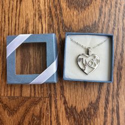 Silvertown #1, Mom 1” Heart Pendant Necklace For Mother NIB