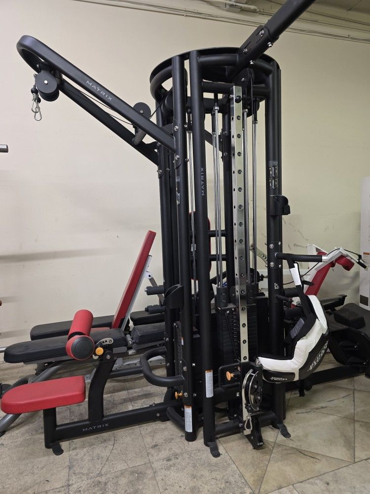 Matrix 8 stack commercial equipment jungle gym workout fitness weight machine