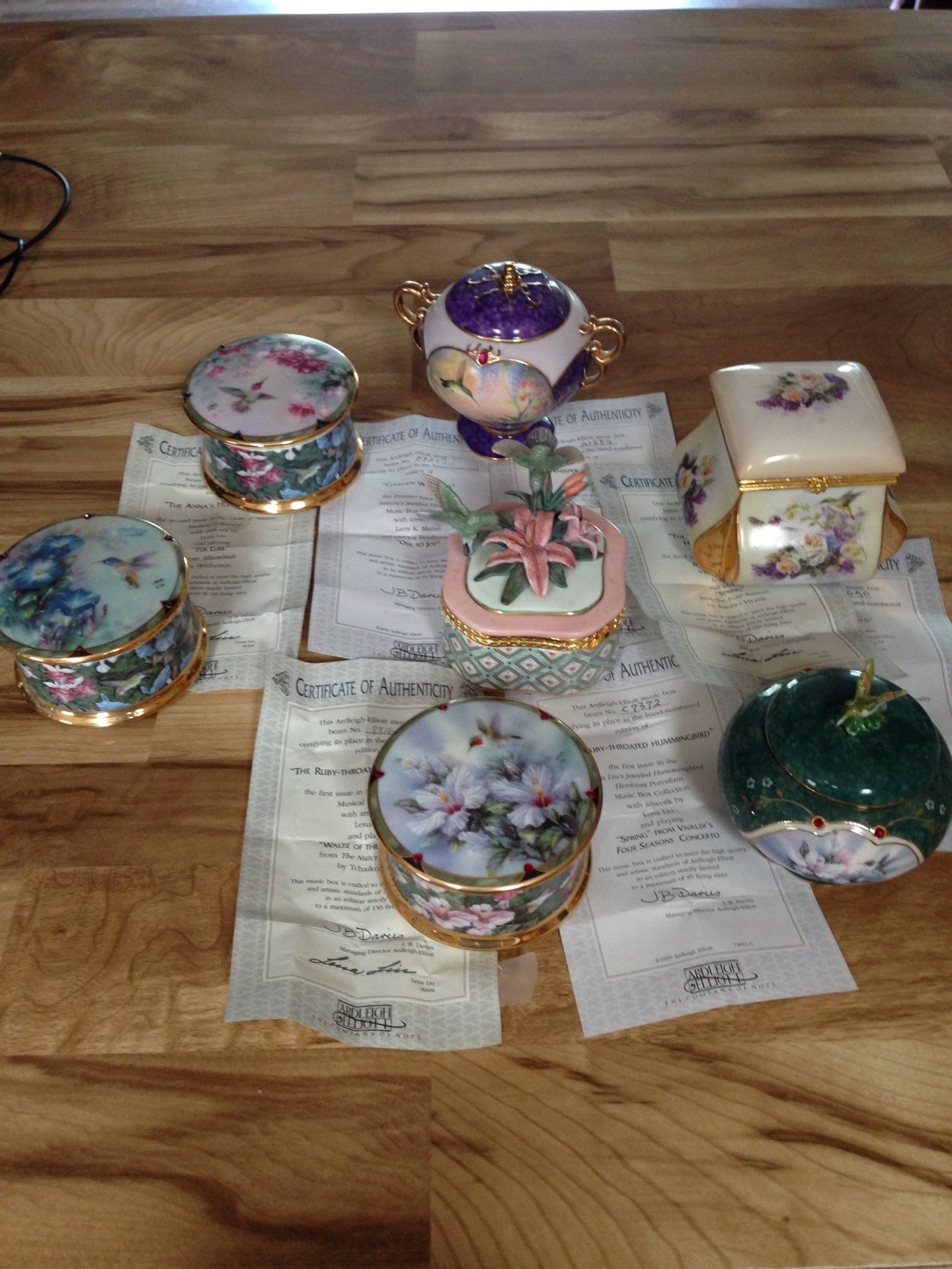 Ardleigh-Elliott music boxes