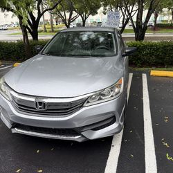 2017 HONDA ACCORD